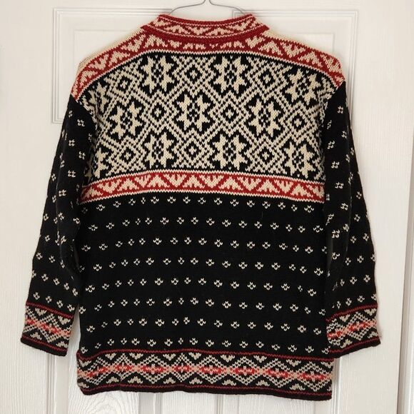 L.L. Bean Black White Red Snowflake Sweater Size S - Picture 6 of 6